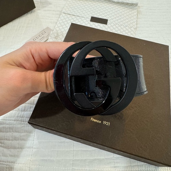 Men 100% Original Black Gucci Belt with Interlocking G Buckle - Picture 1 of 12